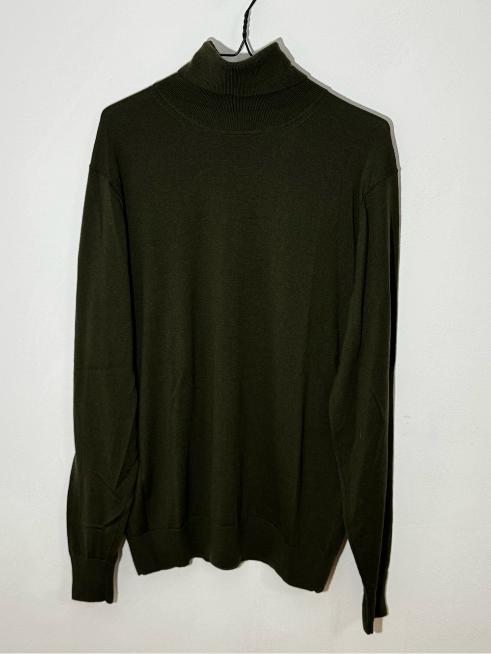 UNIQLO Men’s 100% Wool Turtleneck Sweater Olive Green Size L